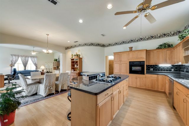 3201 Covina Court, Arlington, TX 76001