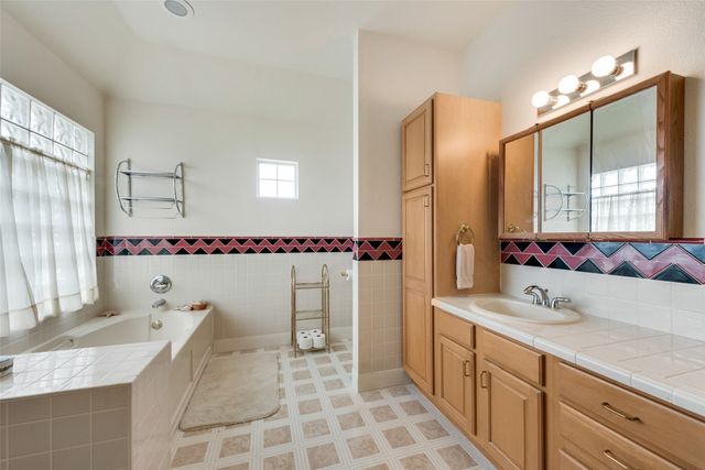 3201 Covina Court, Arlington, TX 76001