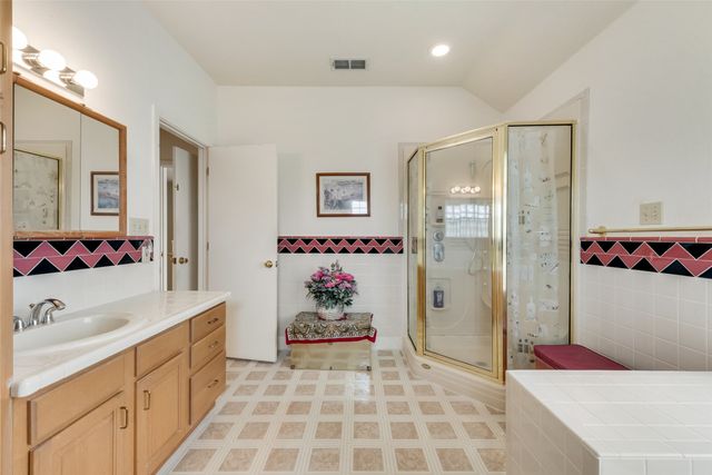 3201 Covina Court, Arlington, TX 76001