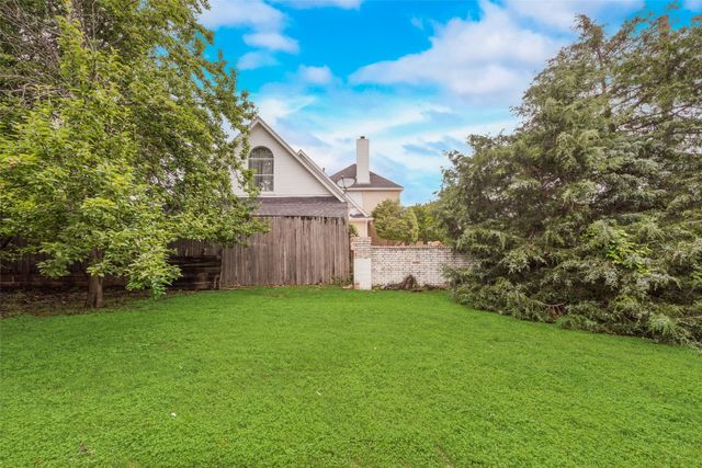 3201 Covina Court, Arlington, TX 76001