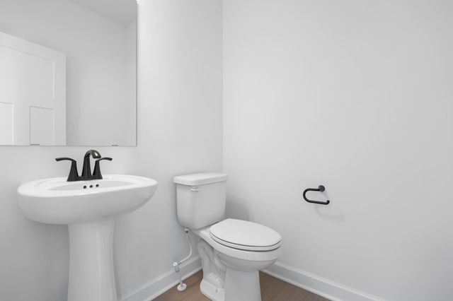 8704 Periwinkle Boulevard, Woodbury, MN 55129