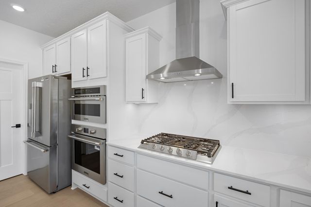 8704 Periwinkle Boulevard, Woodbury, MN 55129