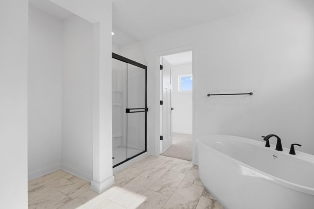 8704 Periwinkle Boulevard, Woodbury, MN 55129