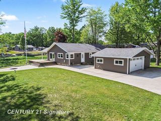 5458 Oakridge Drive, Tobacco Twp, MI 48612