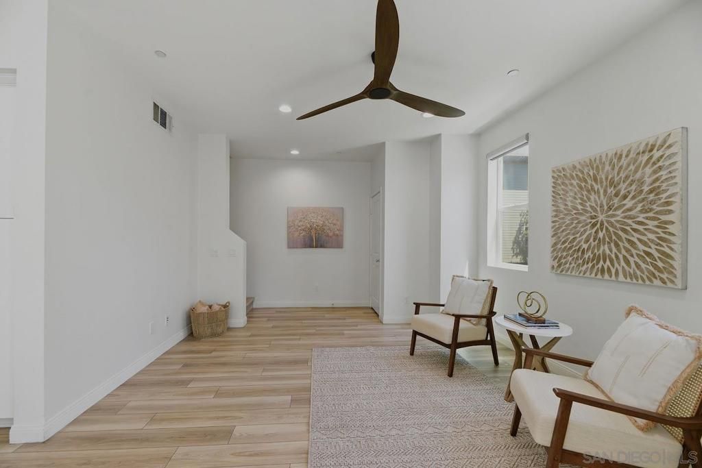 Image 12 of property listing at 214 Antoni Gln 710, Escondido, CA 92025