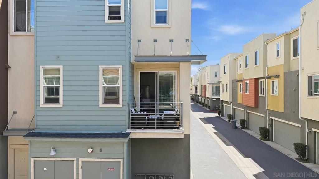 Image 28 of property listing at 214 Antoni Gln 710, Escondido, CA 92025