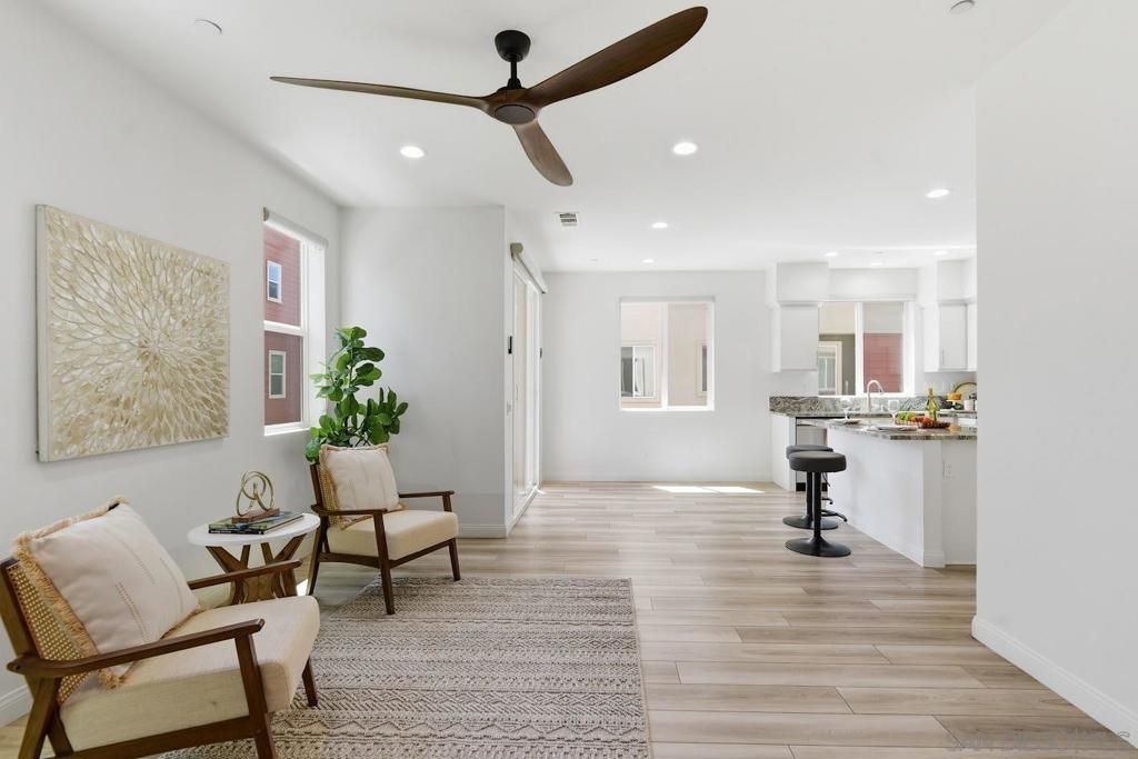 Image 9 of property listing at 214 Antoni Gln 710, Escondido, CA 92025