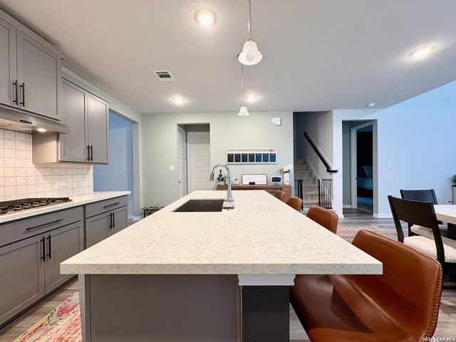 1804 Bighorn, New Braunfels, TX 78132