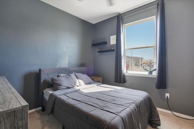 241 Big Sky Avenue SW, Los Lunas, NM 87031