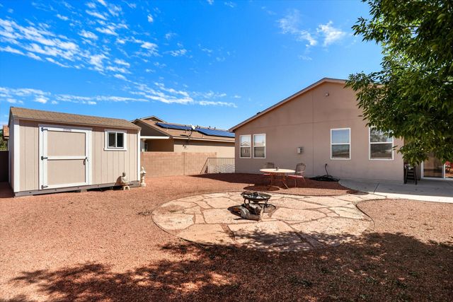 241 Big Sky Avenue SW, Los Lunas, NM 87031