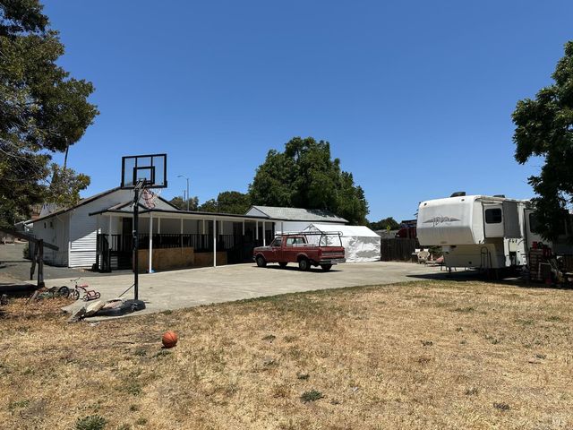 1013 Benicia Rd, Vallejo, CA 94591