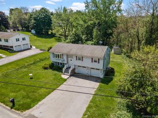 11 Caudie Drive, Poughkeepsie, NY 12603