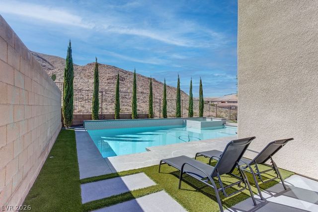 12735 Coastline Shadow Street, Las Vegas, NV 89141