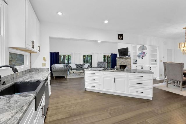 8760 S Mount Drive, Alpharetta, GA 30022