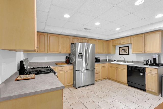 8760 S Mount Drive, Alpharetta, GA 30022
