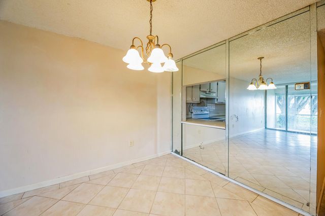 9440 Tangerine Place 102, Davie, FL 33324