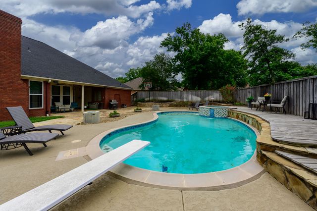 5701 Churchill Drive, Tyler, TX 75703