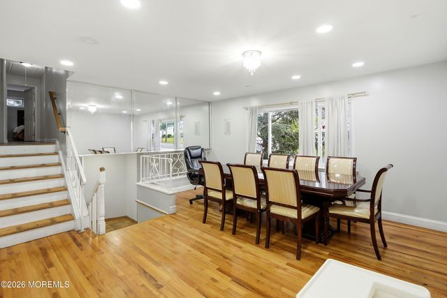 18 Wyoming Drive, Jackson, NJ 08527