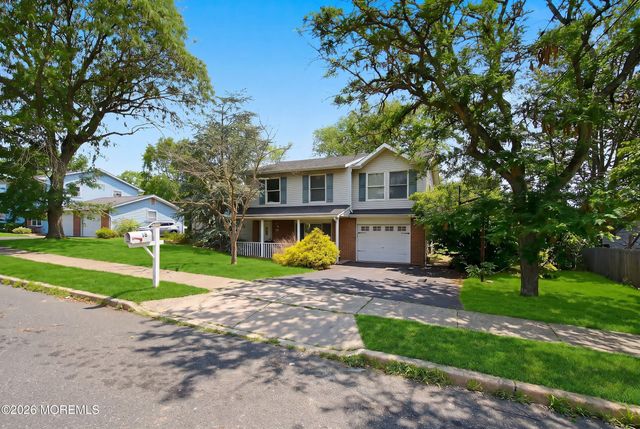 18 Wyoming Drive, Jackson, NJ 08527