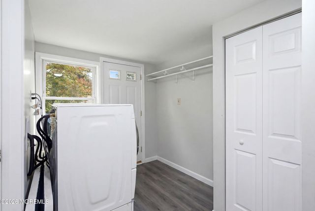 18 Wyoming Drive, Jackson, NJ 08527