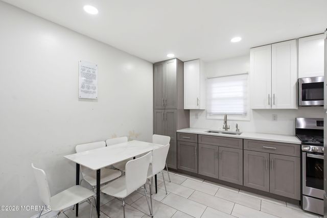 18 Wyoming Drive, Jackson, NJ 08527