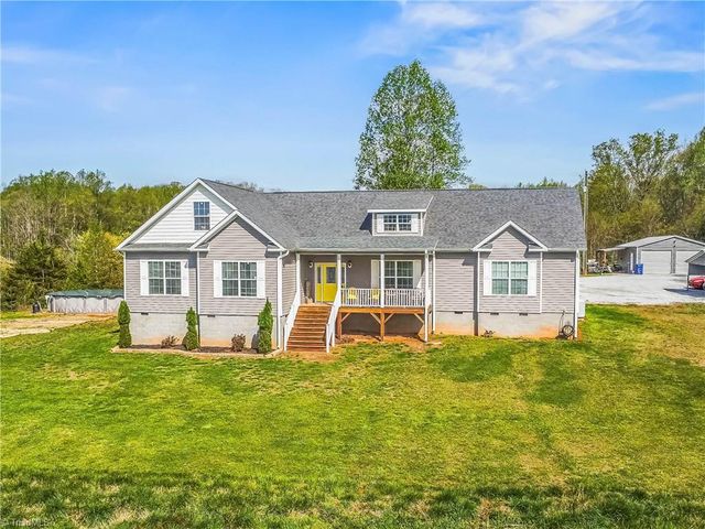 724 Tom Cook Road, Pilot Mountain, NC 27041