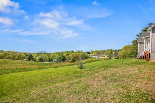 724 Tom Cook Road, Pilot Mountain, NC 27041