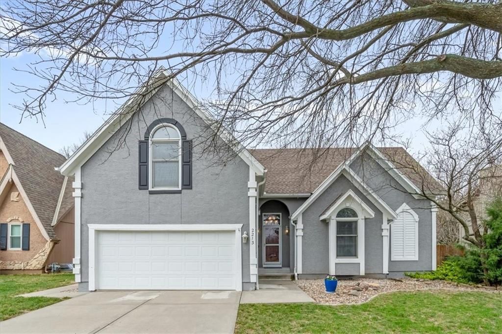 2213 S Central Street, Olathe, KS 66062