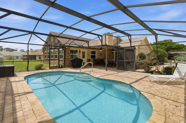 407 GLEN ABBEY LANE, Debary, FL 32713