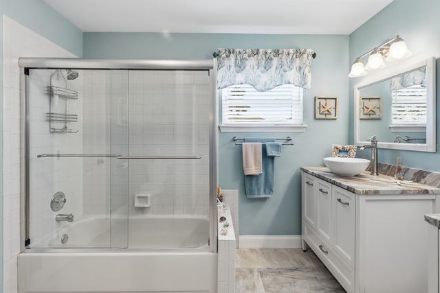 407 GLEN ABBEY LANE, Debary, FL 32713