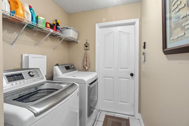 407 GLEN ABBEY LANE, Debary, FL 32713