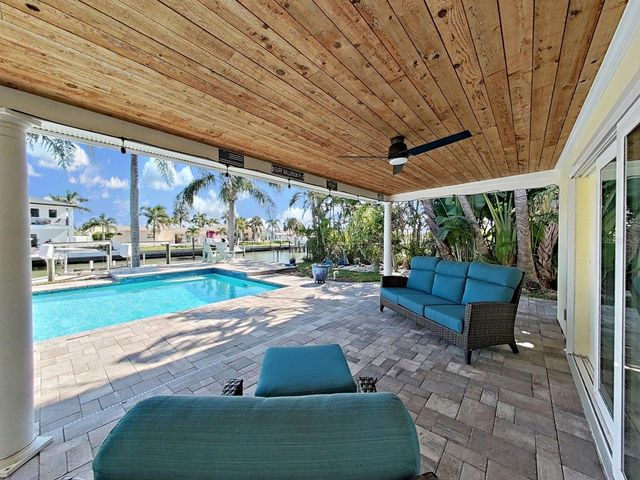 11876 WALKER AVENUE, Seminole, FL 33772