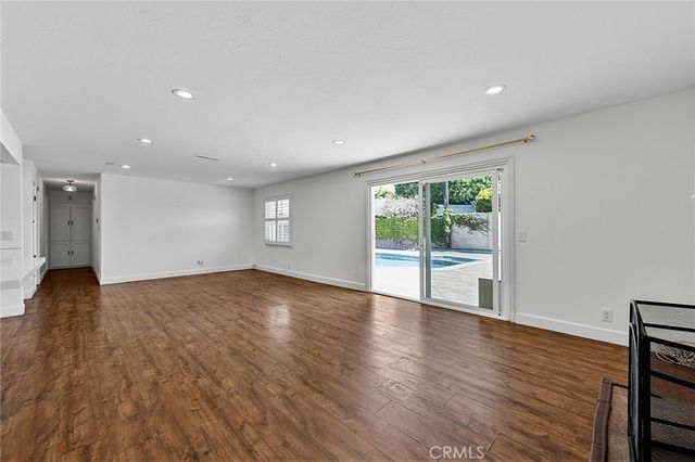 5972 Meadowlark Drive, Huntington Beach, CA 92649