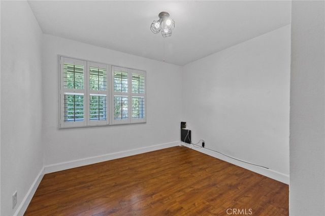 5972 Meadowlark Drive, Huntington Beach, CA 92649