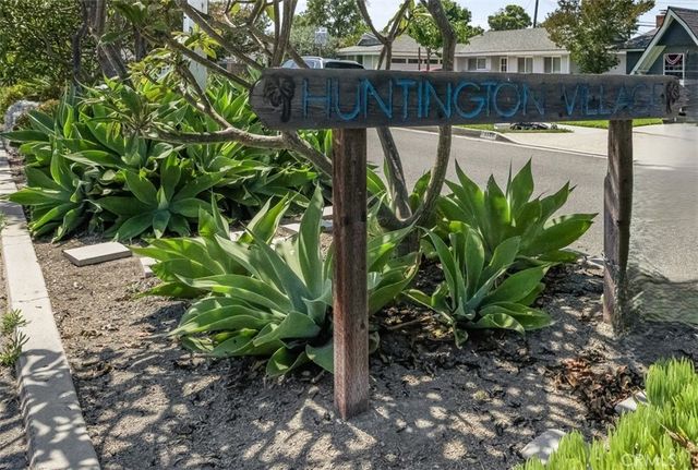 5972 Meadowlark Drive, Huntington Beach, CA 92649