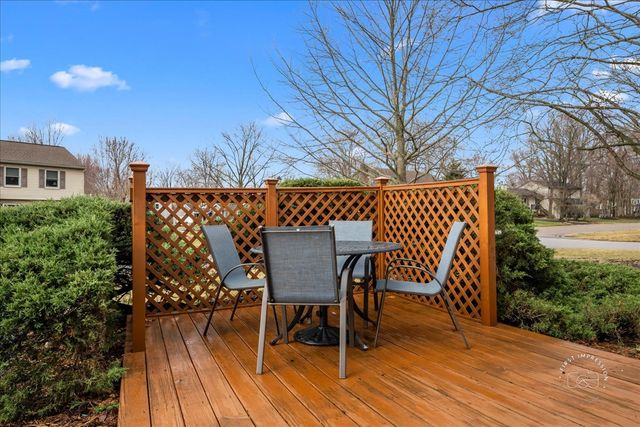 701 Viking Drive, Batavia, IL 60510