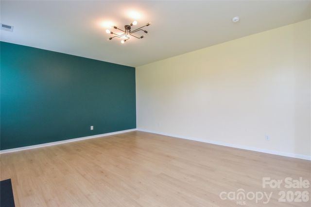 125 Dawn Run Loop, Mooresville, NC 28115