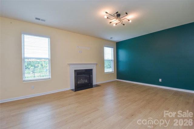 125 Dawn Run Loop, Mooresville, NC 28115