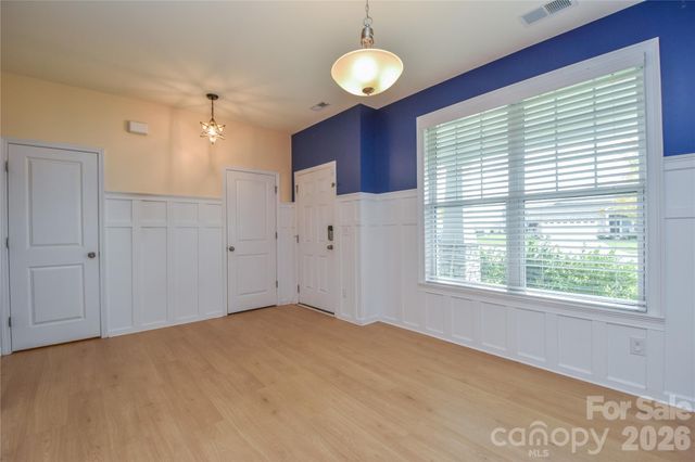 125 Dawn Run Loop, Mooresville, NC 28115