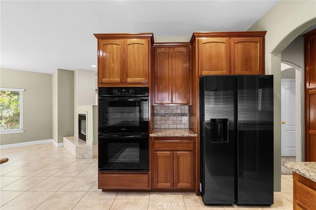 14 Sparrow Hawk, Chico, CA 95928