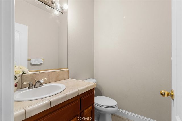 14 Sparrow Hawk, Chico, CA 95928