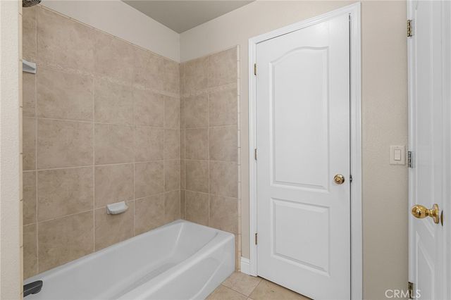 14 Sparrow Hawk, Chico, CA 95928