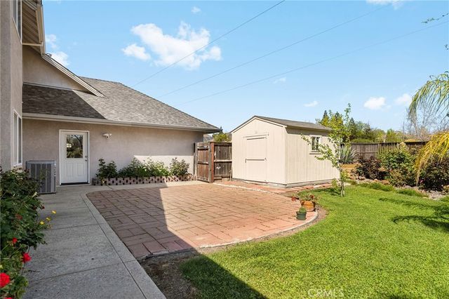 14 Sparrow Hawk, Chico, CA 95928