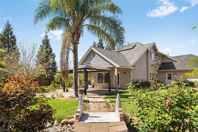 14 Sparrow Hawk, Chico, CA 95928