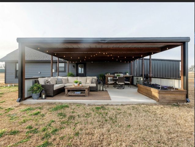 945 Erwin Road, Poolville, TX 76487