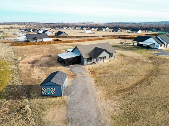 945 Erwin Road, Poolville, TX 76487