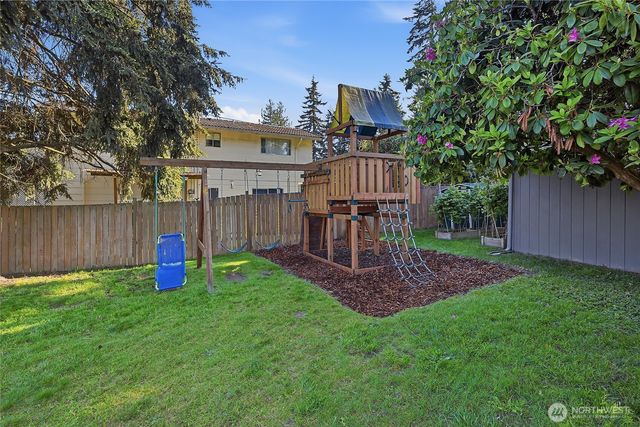 1216 118th Place SE, Everett, WA 98208