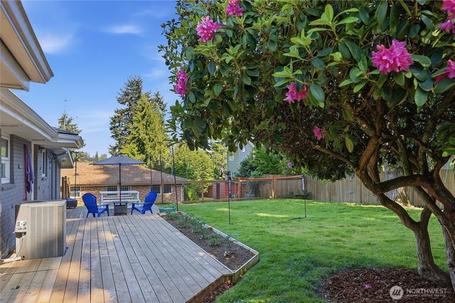 1216 118th Place SE, Everett, WA 98208