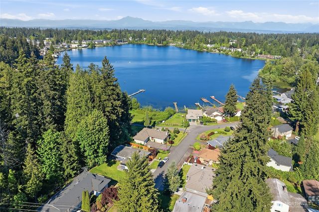 1216 118th Place SE, Everett, WA 98208