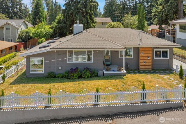 1216 118th Place SE, Everett, WA 98208